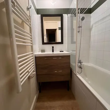Apartment Lumineux Avec Balcon Et Parking La Plagne-Tarentaise