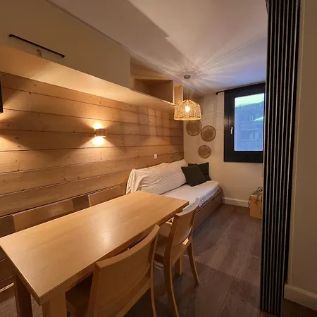 Lumineux Avec Balcon Et Parking * La Plagne-Tarentaise
